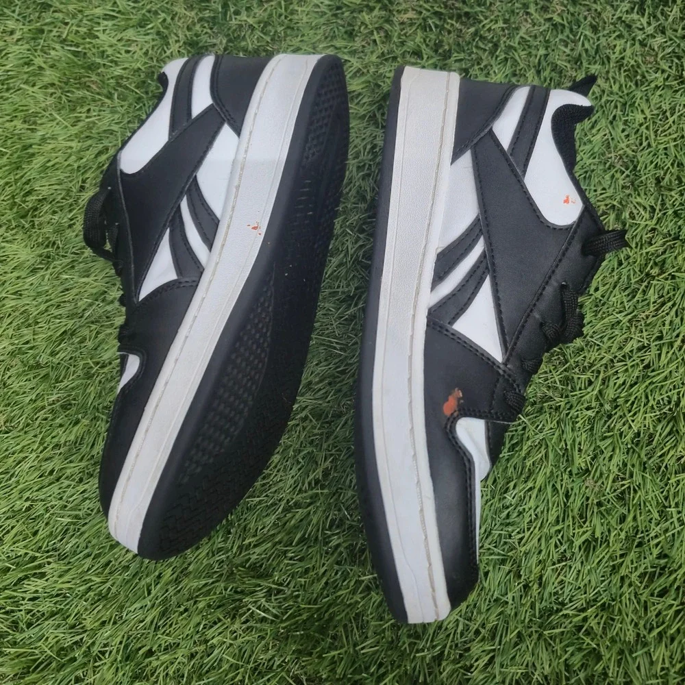 Reebok Royal Complete Kids Size 4 Black White Colorblock Low‎ Top Sneakers